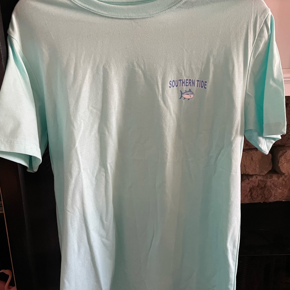 Southern Tide tshirt